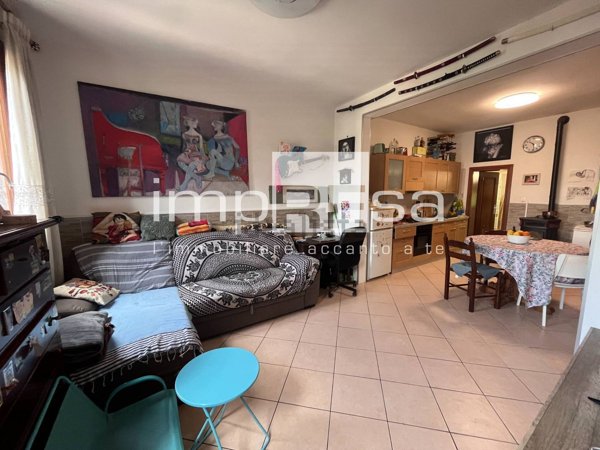 casa semindipendente in vendita a Silea in zona Lanzago