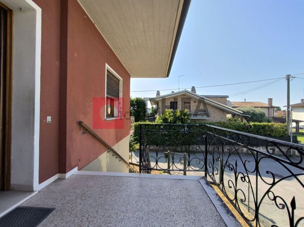 casa indipendente in vendita a Silea in zona Cendon