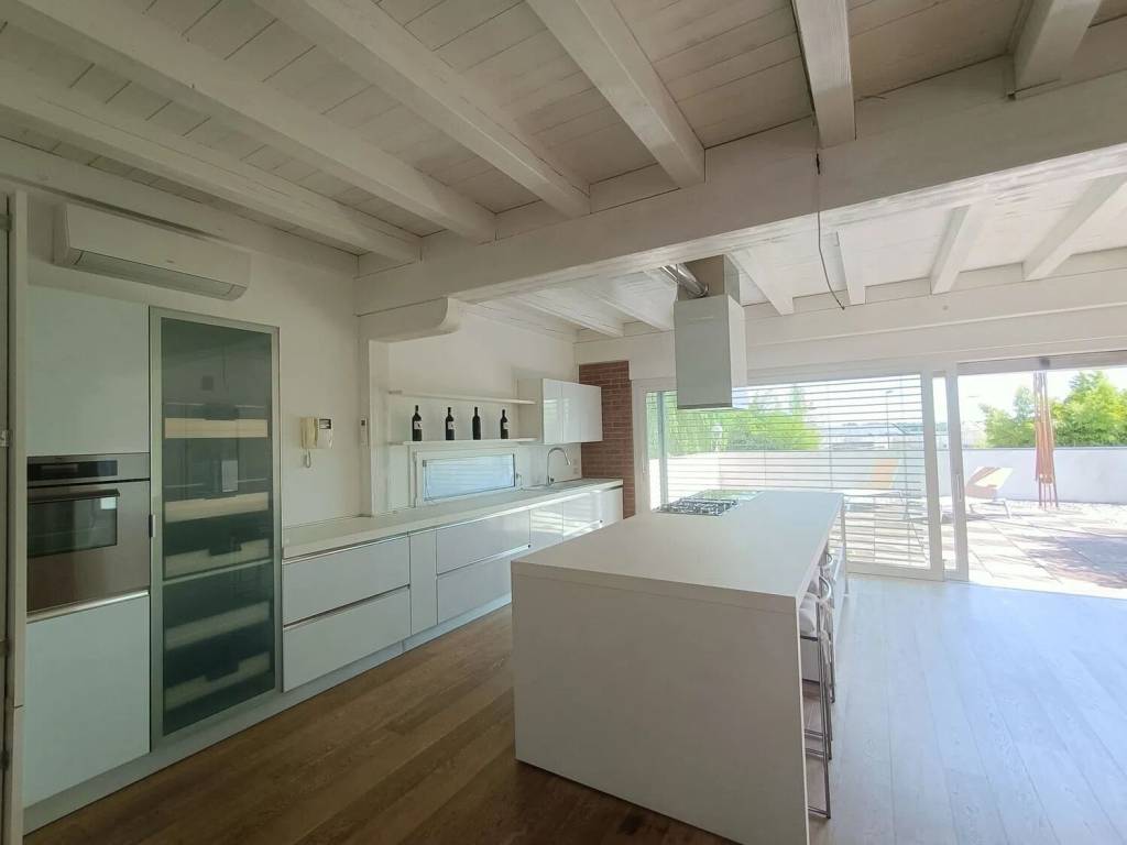 casa indipendente in vendita a Silea