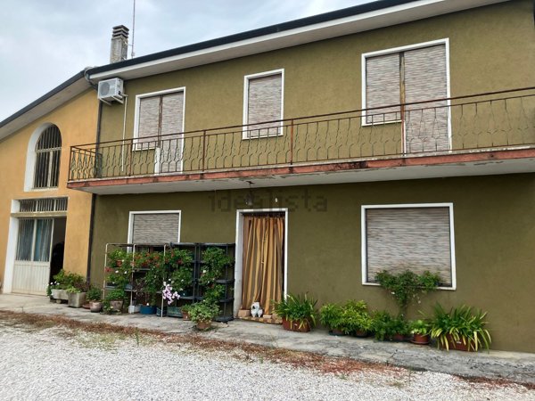 casa indipendente in vendita a Silea