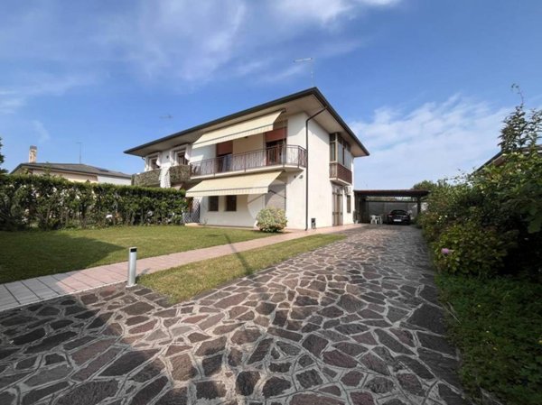 casa indipendente in vendita a Silea