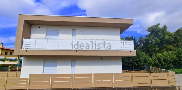 casa indipendente in vendita a Silea in zona Lanzago