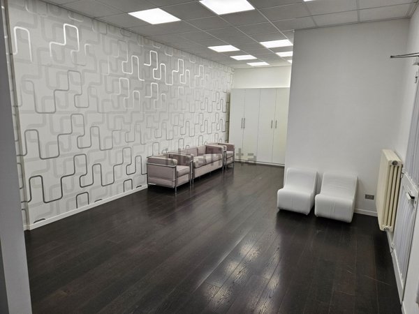 ufficio in vendita a Silea in zona Lanzago