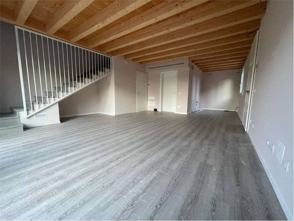 casa indipendente in vendita a Silea