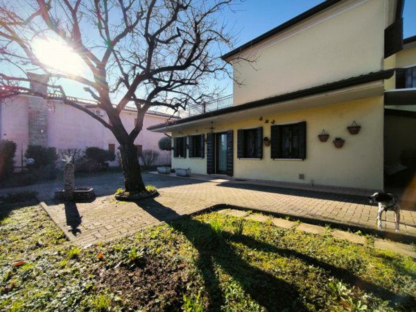 casa indipendente in vendita a Silea in zona Lanzago