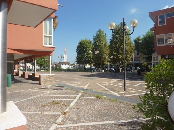 ufficio in vendita a Silea in zona Lanzago