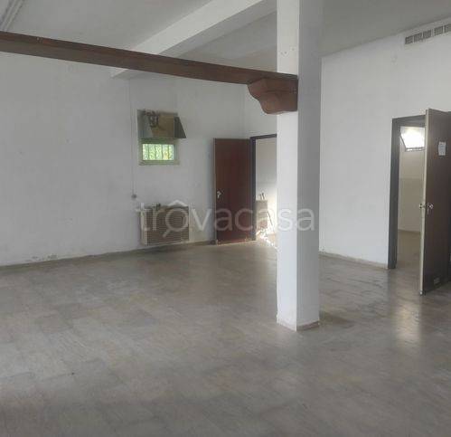 negozio in vendita a Silea