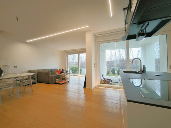 casa indipendente in vendita a Silea