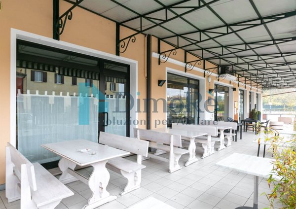 negozio in vendita a Silea in zona Lanzago