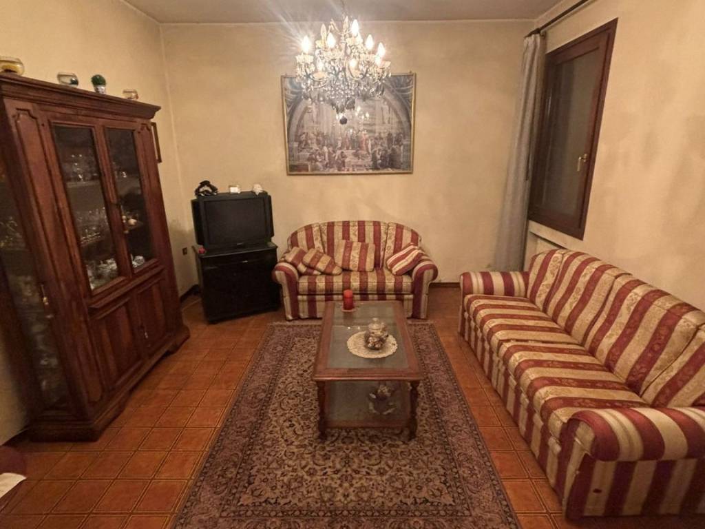 casa indipendente in vendita a Silea in zona Lanzago