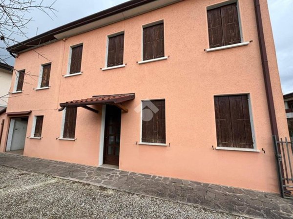 casa indipendente in vendita a Silea in zona Lanzago