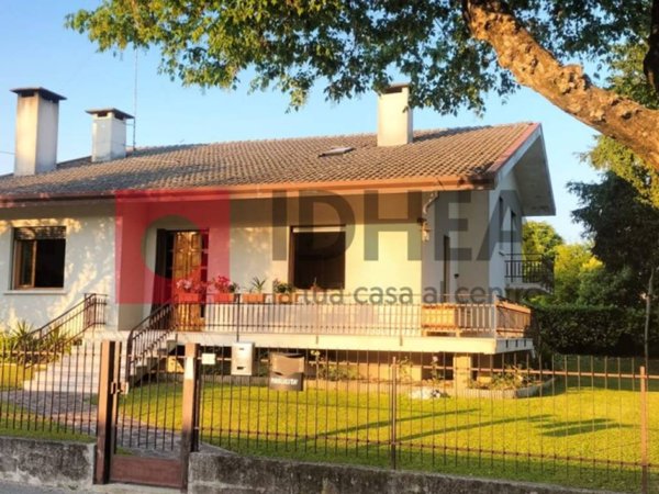 casa indipendente in vendita a Silea