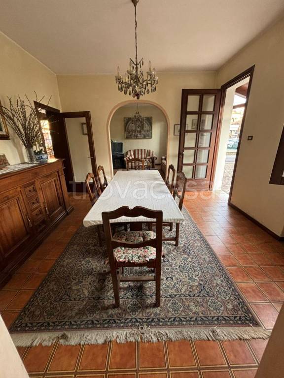 casa indipendente in vendita a Silea in zona Lanzago