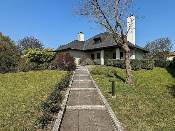 casa indipendente in vendita a Silea in zona Lanzago