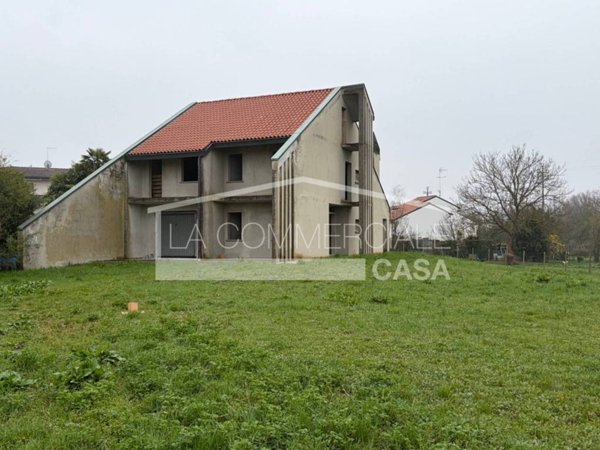 casa indipendente in vendita a Silea in zona Sant'Elena