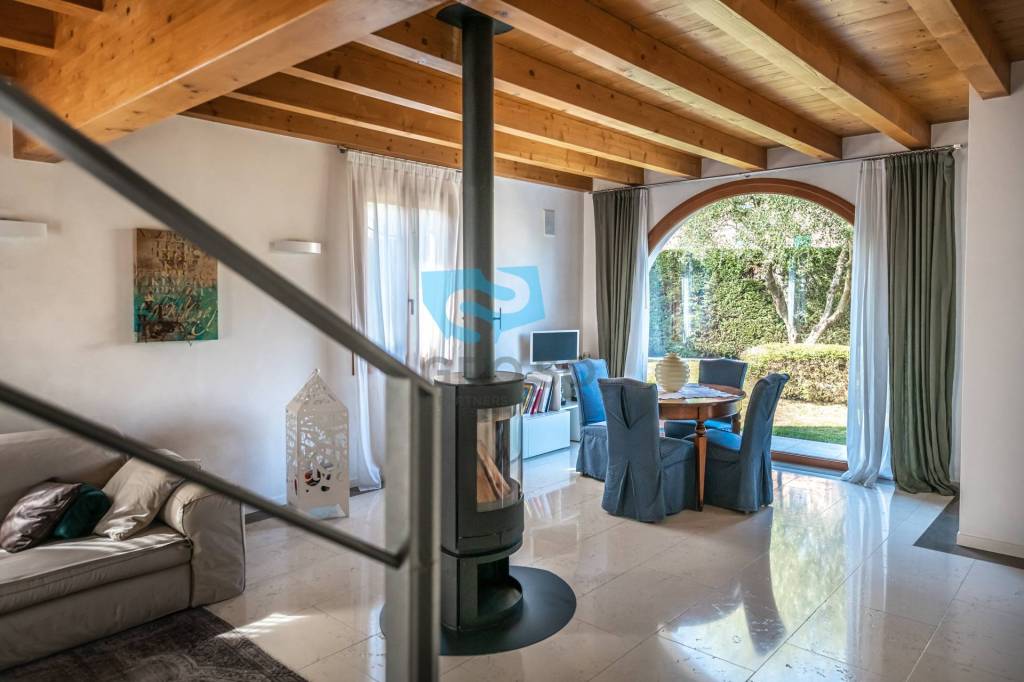 casa indipendente in vendita a Silea in zona Lanzago