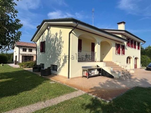 casa indipendente in vendita a Silea in zona Sant'Elena