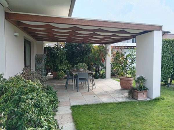 casa indipendente in vendita a Silea