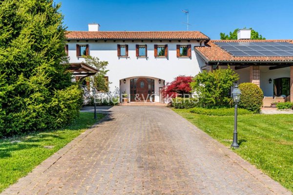 casa indipendente in vendita a Silea in zona Cendon