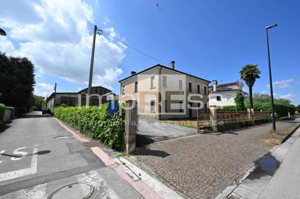 casa indipendente in vendita a Silea in zona Lanzago