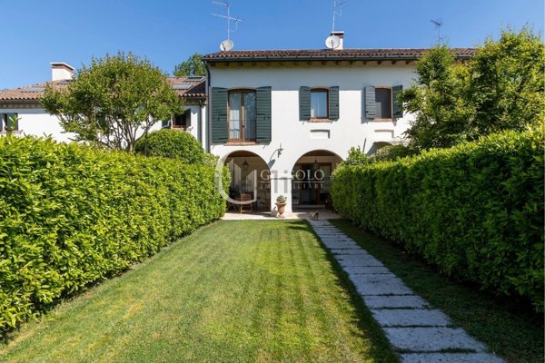casa indipendente in vendita a Silea