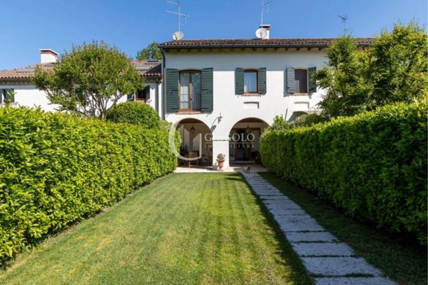 casa indipendente in vendita a Silea
