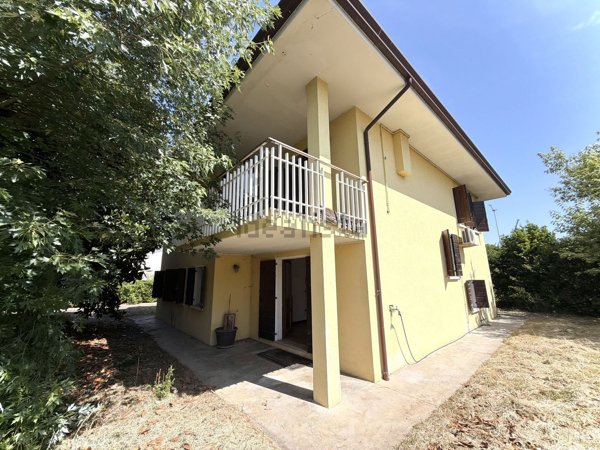 casa indipendente in vendita a Silea in zona Sant'Elena