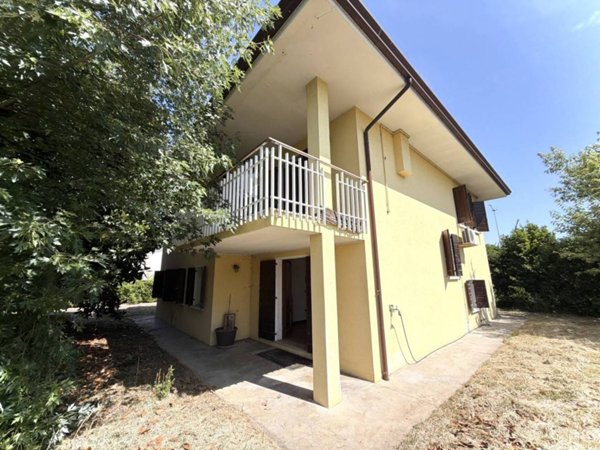 casa indipendente in vendita a Silea in zona Sant'Elena