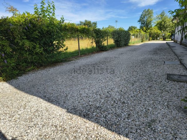 casa indipendente in vendita a Silea in zona Lanzago