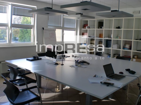 ufficio in vendita a Silea in zona Lanzago