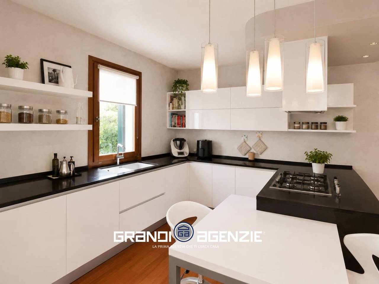 casa indipendente in vendita a Silea in zona Lanzago