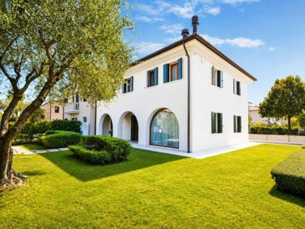 casa indipendente in vendita a Silea in zona Cendon