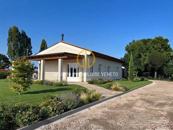 casa indipendente in vendita a Silea