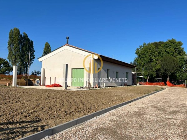 casa indipendente in vendita a Silea