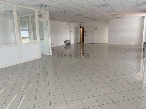 ufficio in vendita a Silea in zona Lanzago
