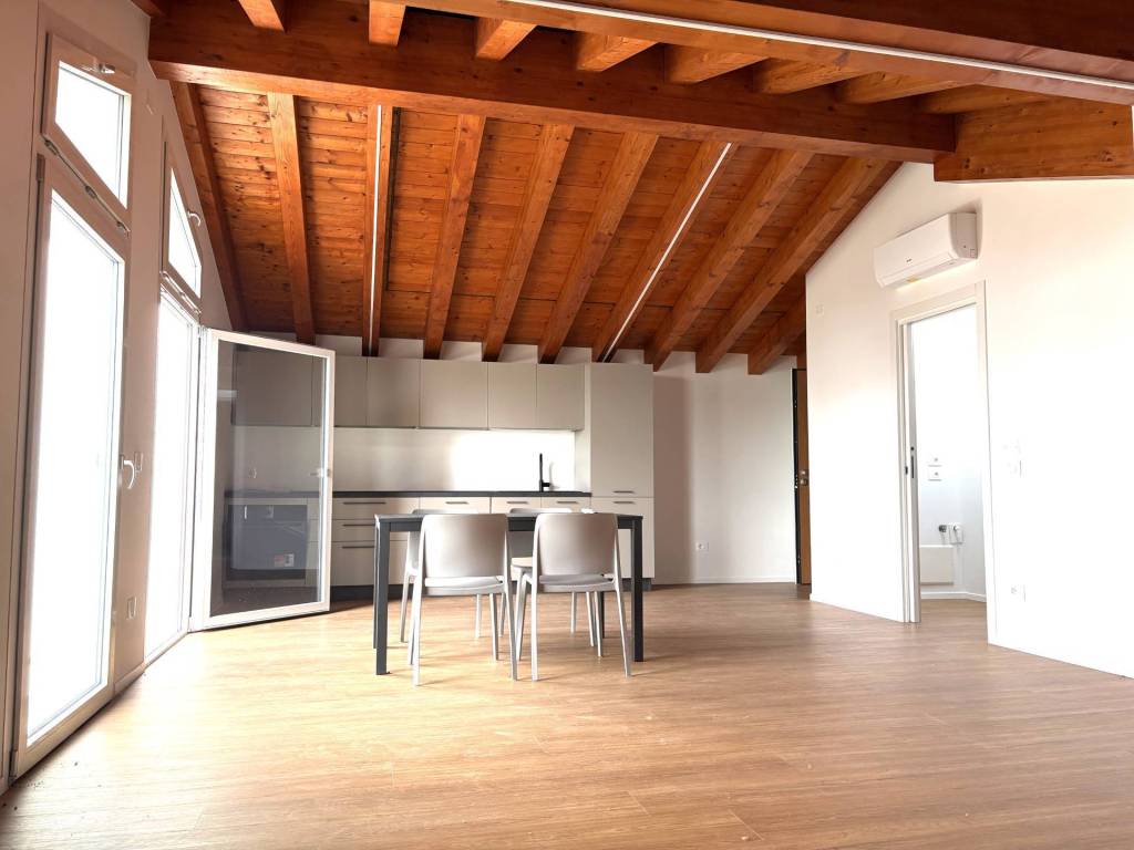 appartamento in vendita a Silea in zona Lanzago