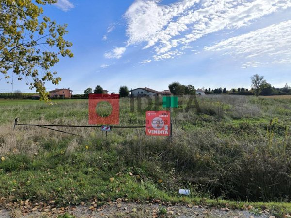 terreno in vendita a Silea in zona Sant'Elena