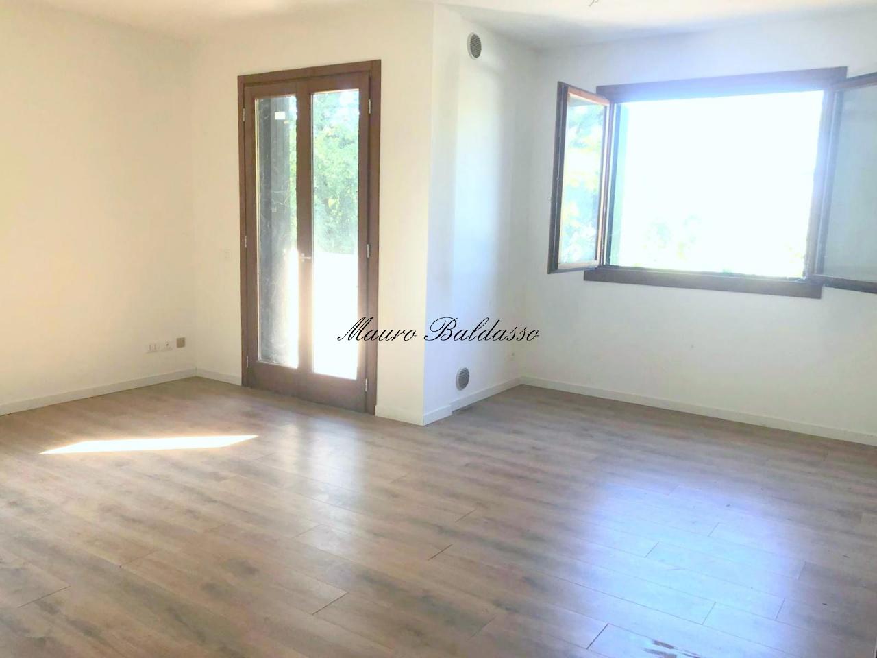 appartamento in vendita a Spresiano in zona Visnadello