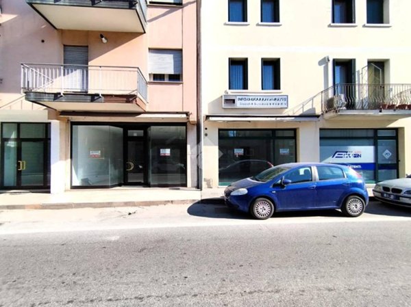 negozio in vendita a Spresiano