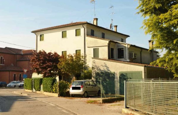appartamento in vendita a Spresiano in zona Lovadina