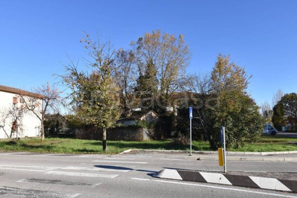 terreno edificabile in vendita a Spresiano