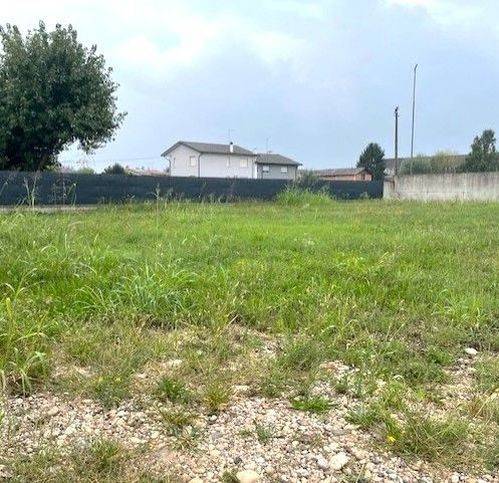 terreno edificabile in vendita a Spresiano
