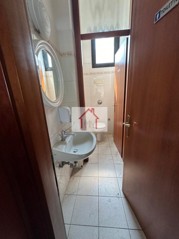 negozio in vendita a Spresiano