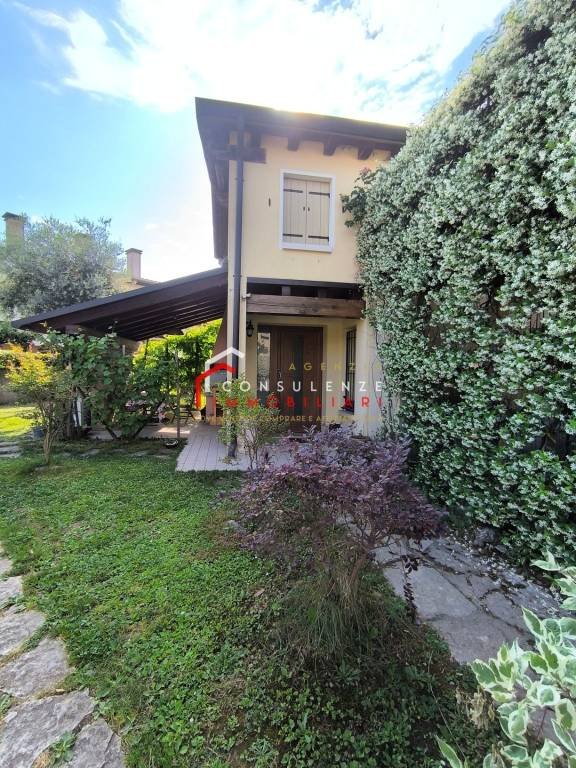 casa indipendente in vendita a Spresiano