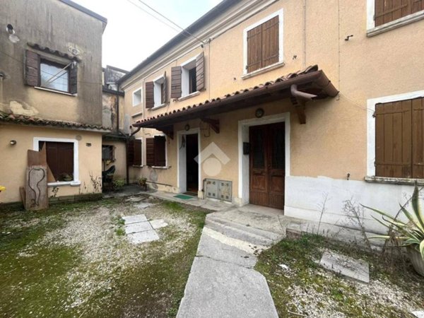 casa indipendente in vendita a Spresiano