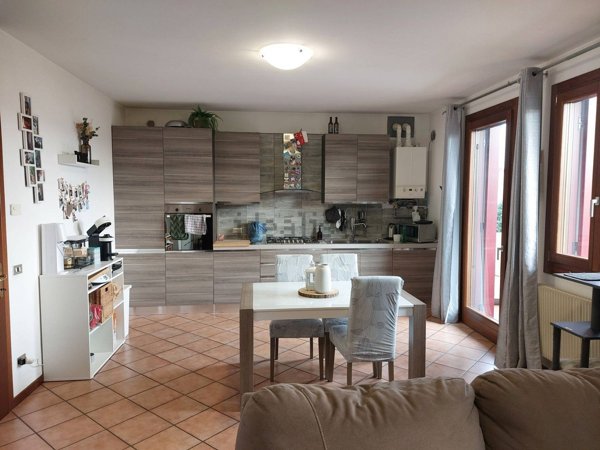 appartamento in vendita a Spresiano in zona Lovadina
