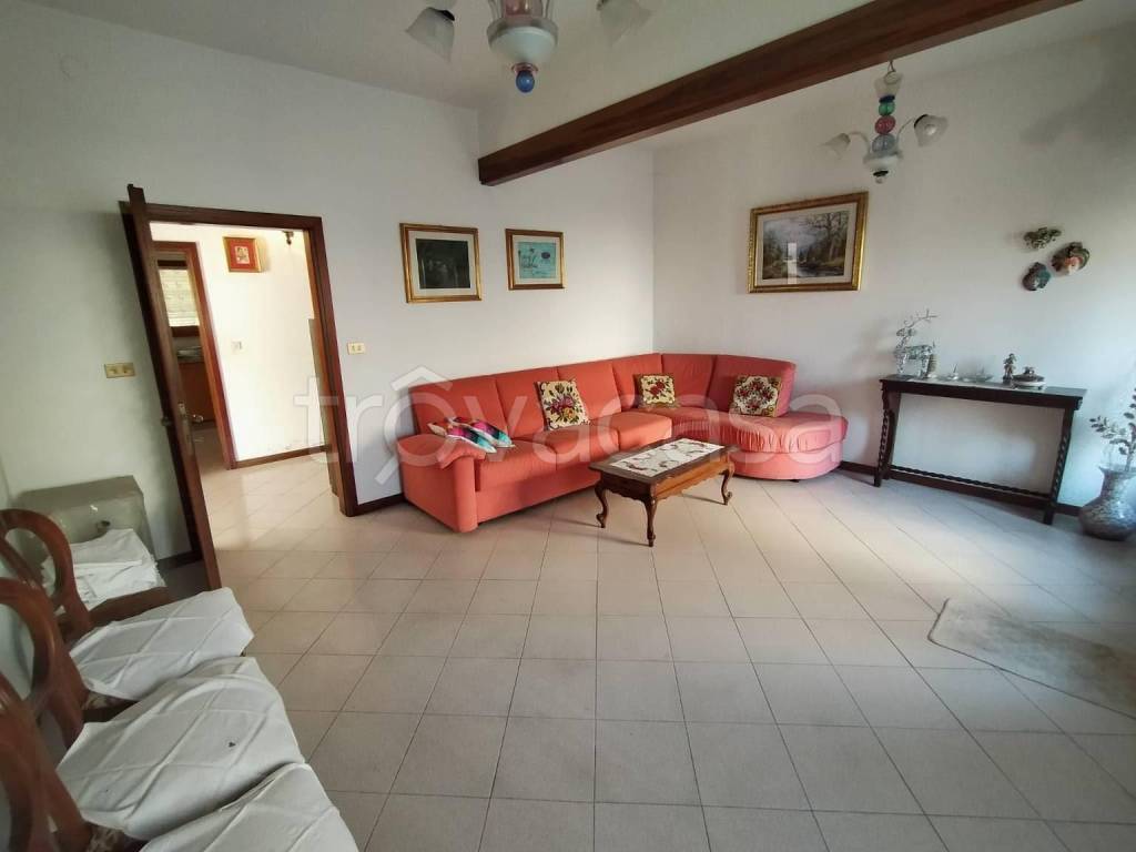 casa indipendente in vendita a Spresiano in zona Lovadina