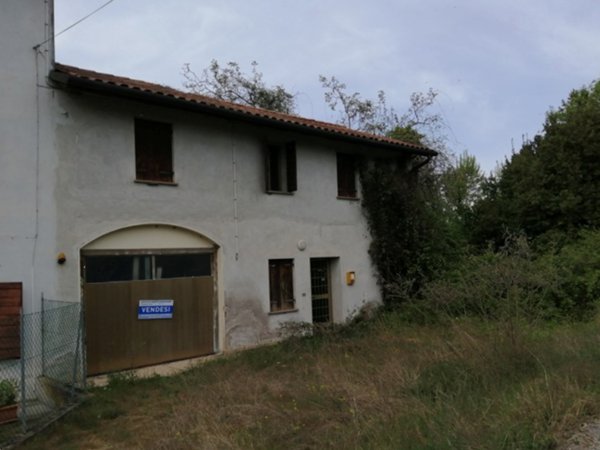 casa indipendente in vendita a Spresiano in zona Lovadina