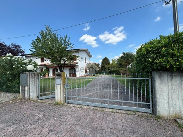 appartamento in vendita a Spresiano in zona Lovadina