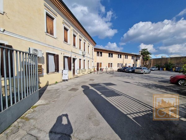 ufficio in vendita a Spresiano